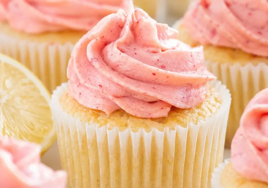 Strawberry Lemonade Cupcakes