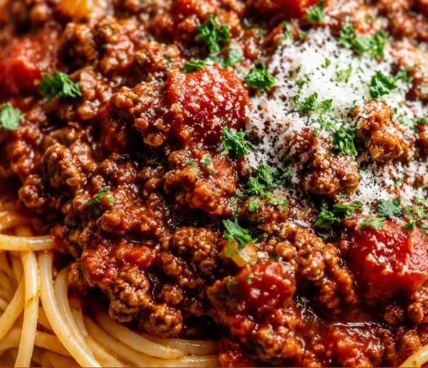 Best 30-Minute Homemade Spaghetti Meat Sauce