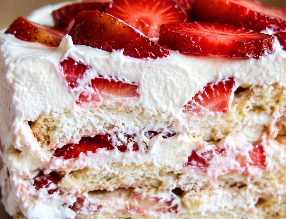 Easy Strawberry Icebox Cake